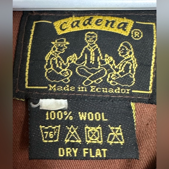 Vintage Handmade Cadena Hooded Jacket L/XL | Cozy Animal Print | Heavy Wool Feel - Picture 5 of 6